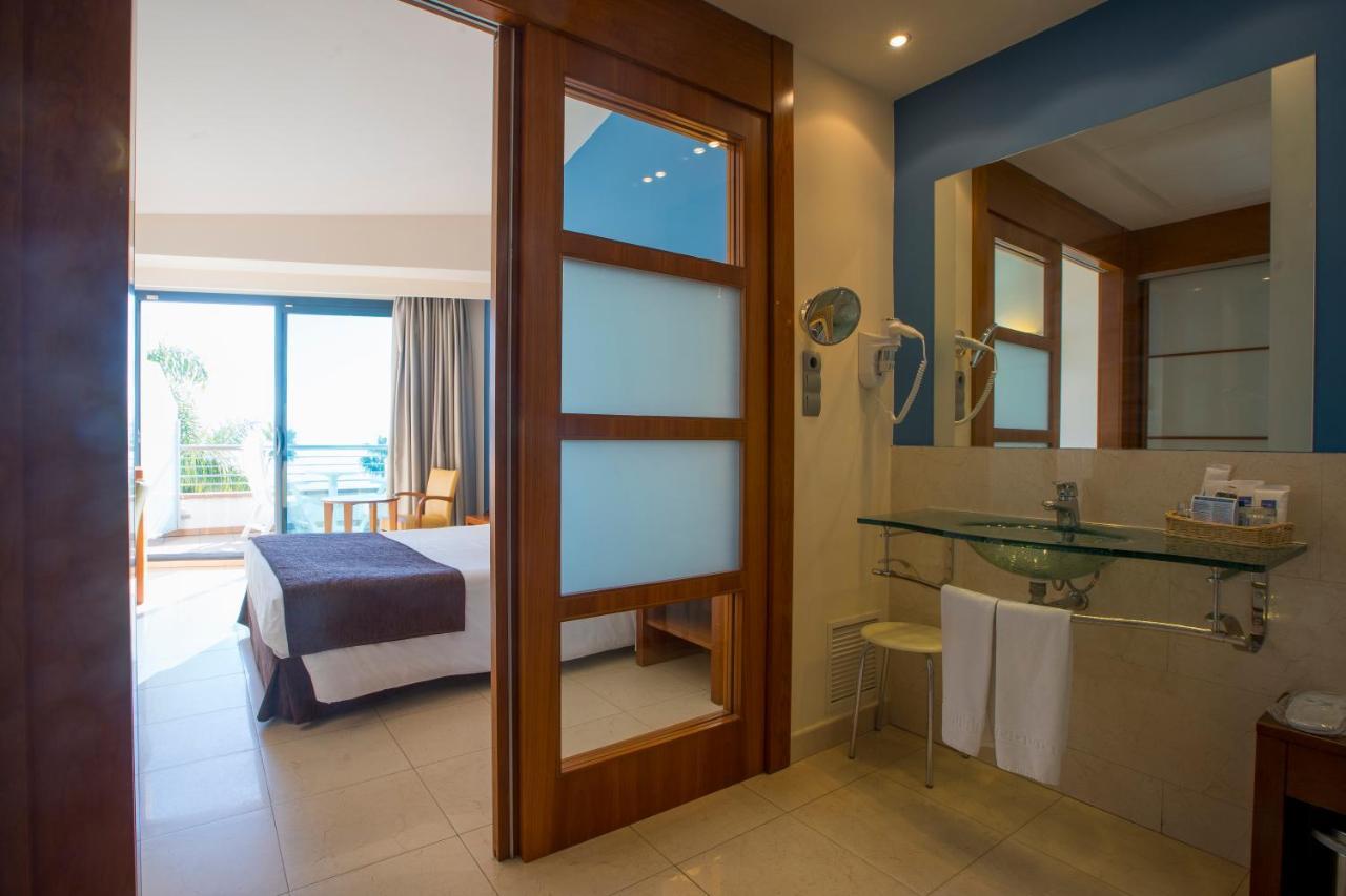Hotel Miami Mar Sant Carles De La Rapita Bagian luar foto
