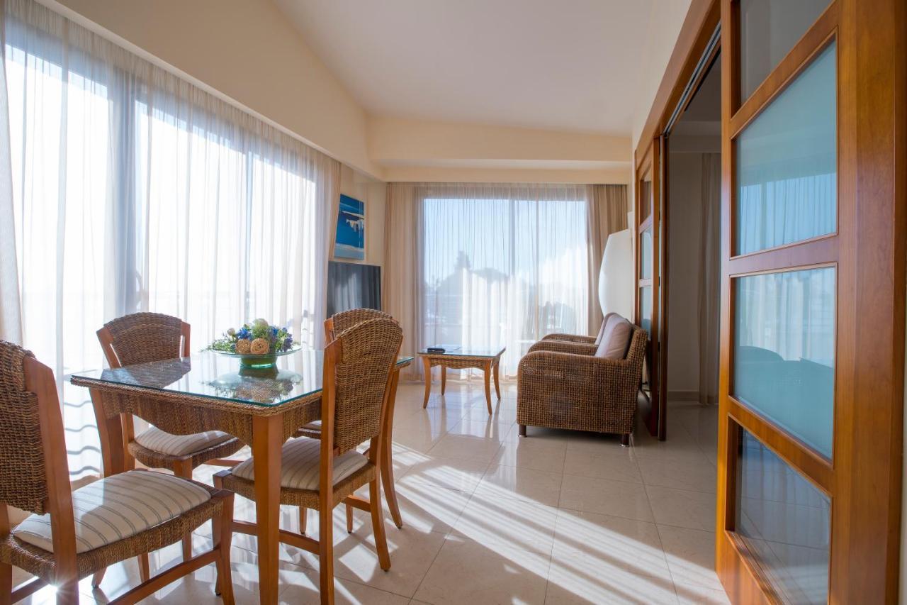 Hotel Miami Mar Sant Carles De La Rapita Bagian luar foto