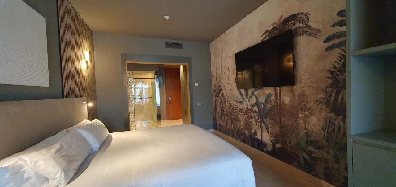 Hotel Miami Mar Sant Carles De La Rapita Bagian luar foto